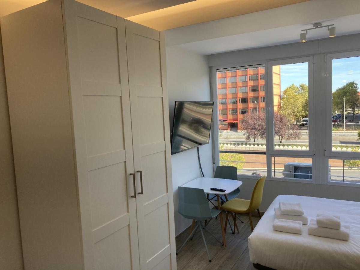 Castellana Skyline Madrid Apartments Exterior foto